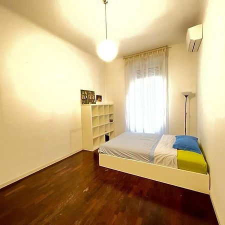 Modern Pretty Apartment Near Isola Zone Milano Exteriör bild
